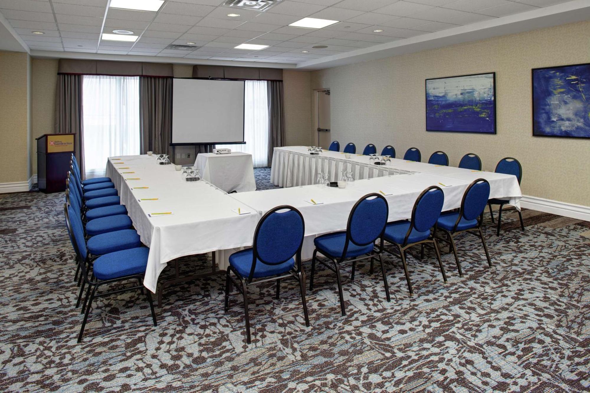 Hilton Garden Inn Toronto-Оквилль Экстерьер фото