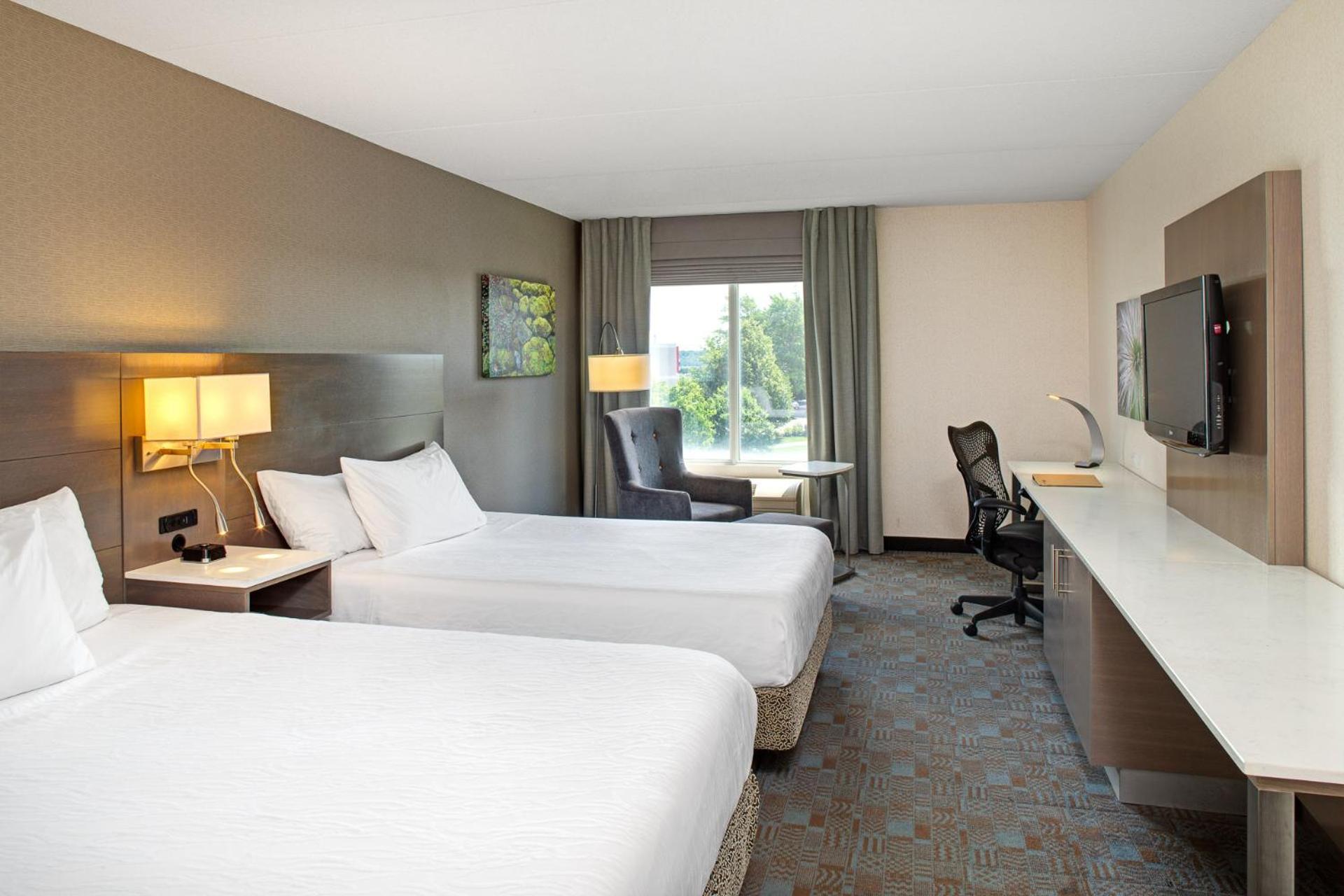 Hilton Garden Inn Toronto-Оквилль Экстерьер фото