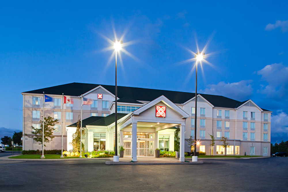 Hilton Garden Inn Toronto-Оквилль Экстерьер фото