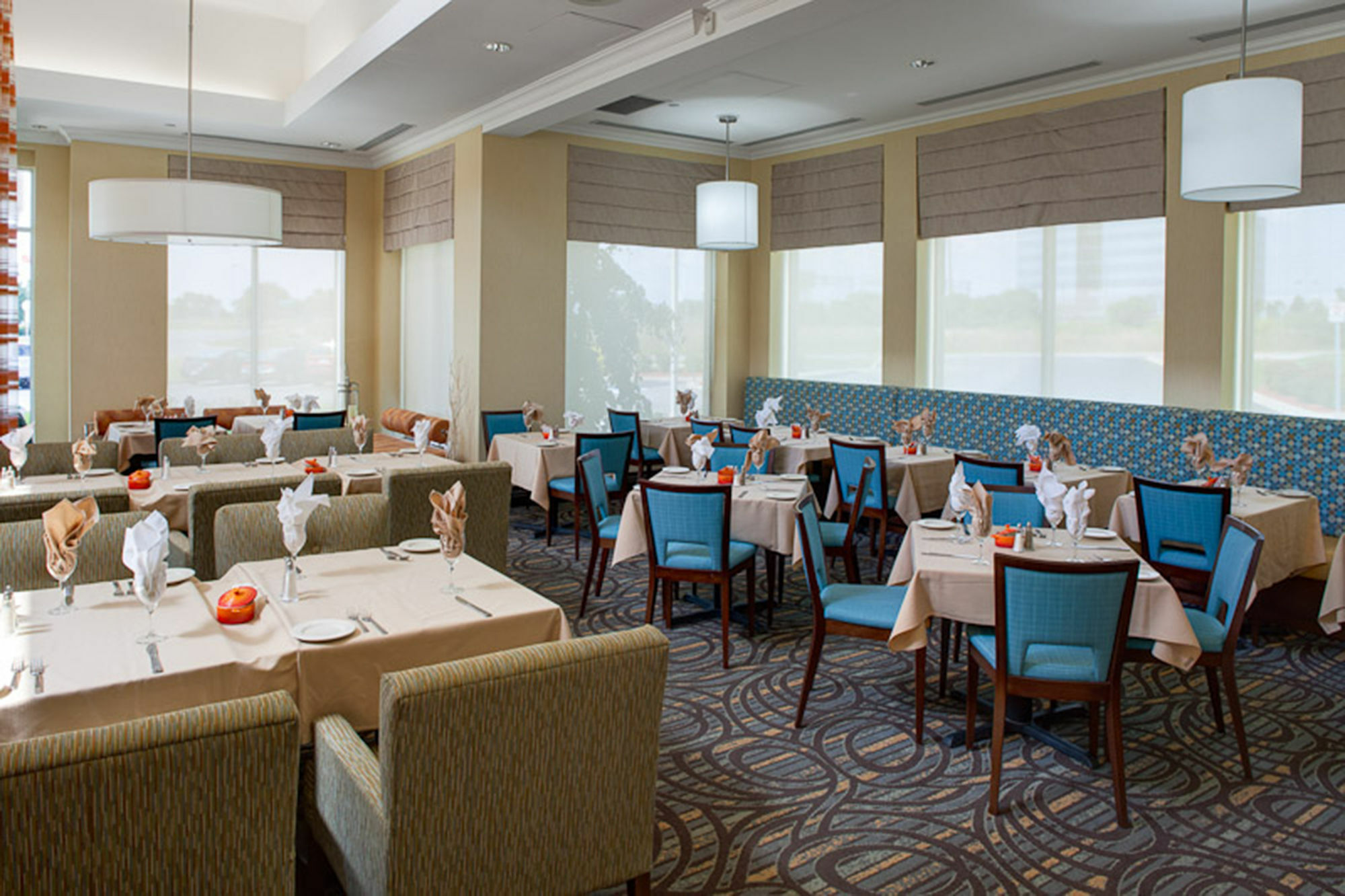 Hilton Garden Inn Toronto-Оквилль Экстерьер фото