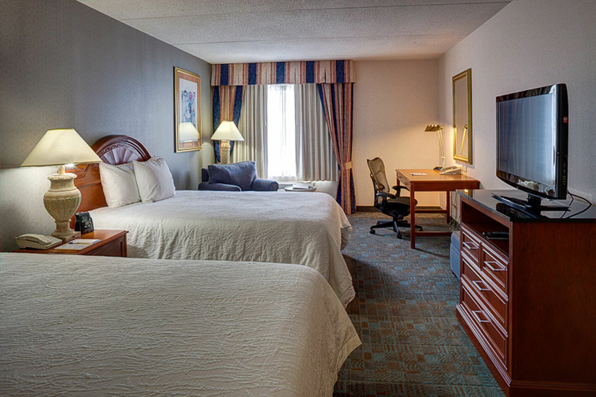 Hilton Garden Inn Toronto-Оквилль Экстерьер фото