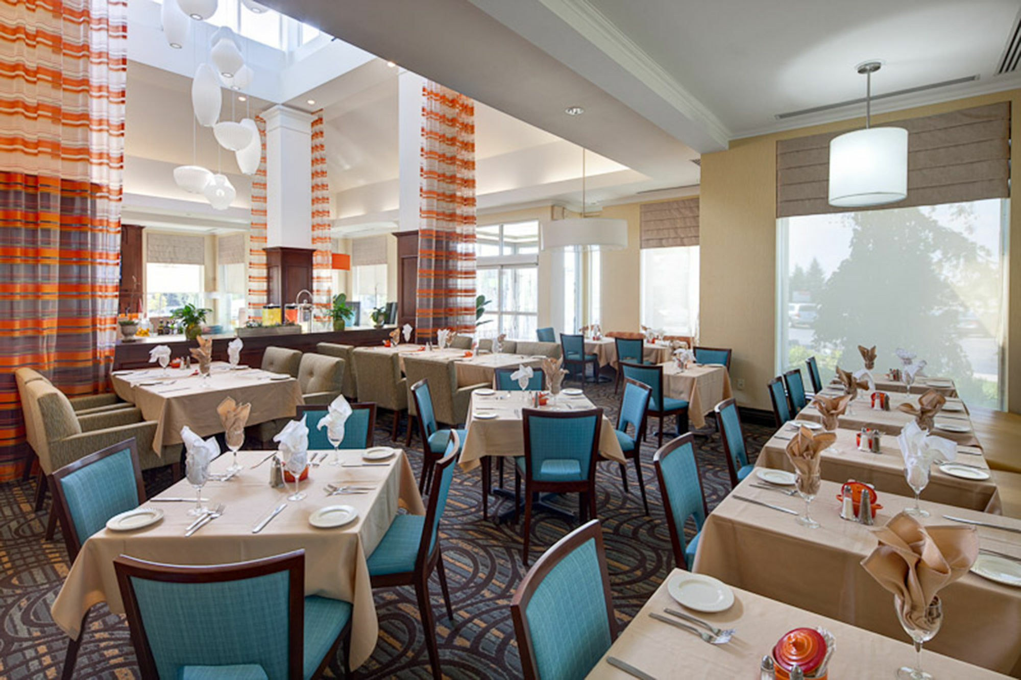 Hilton Garden Inn Toronto-Оквилль Экстерьер фото