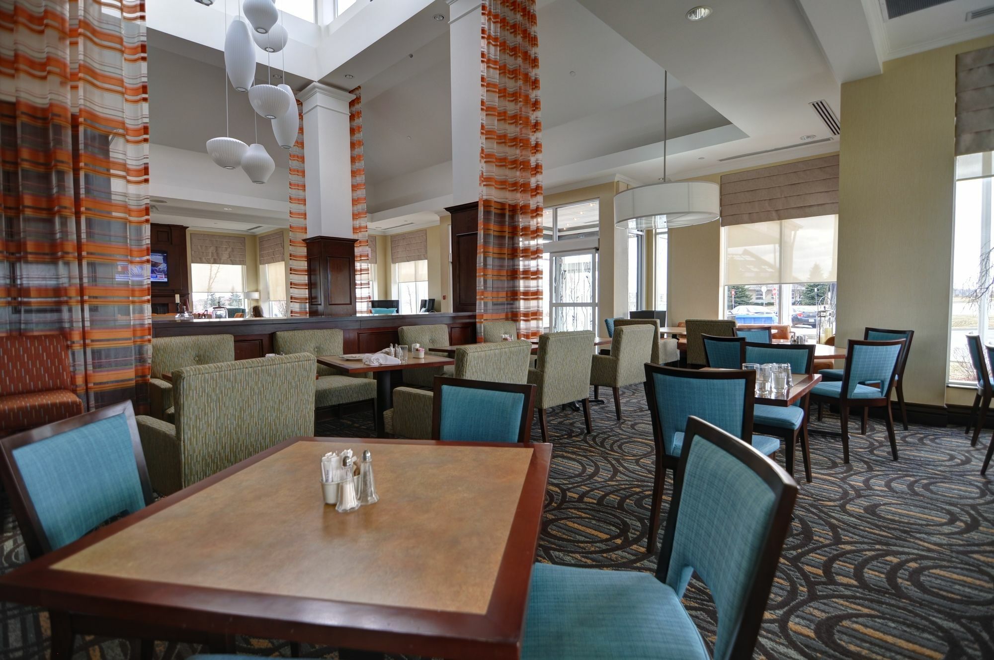 Hilton Garden Inn Toronto-Оквилль Экстерьер фото