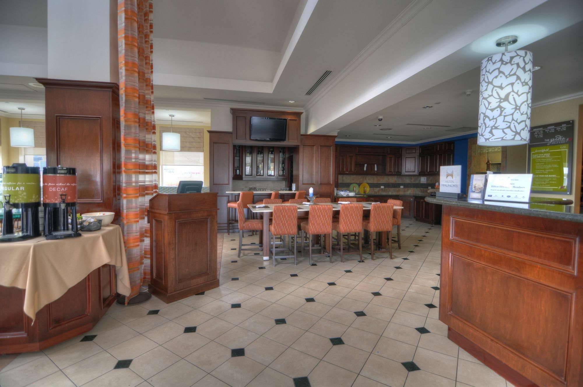 Hilton Garden Inn Toronto-Оквилль Экстерьер фото